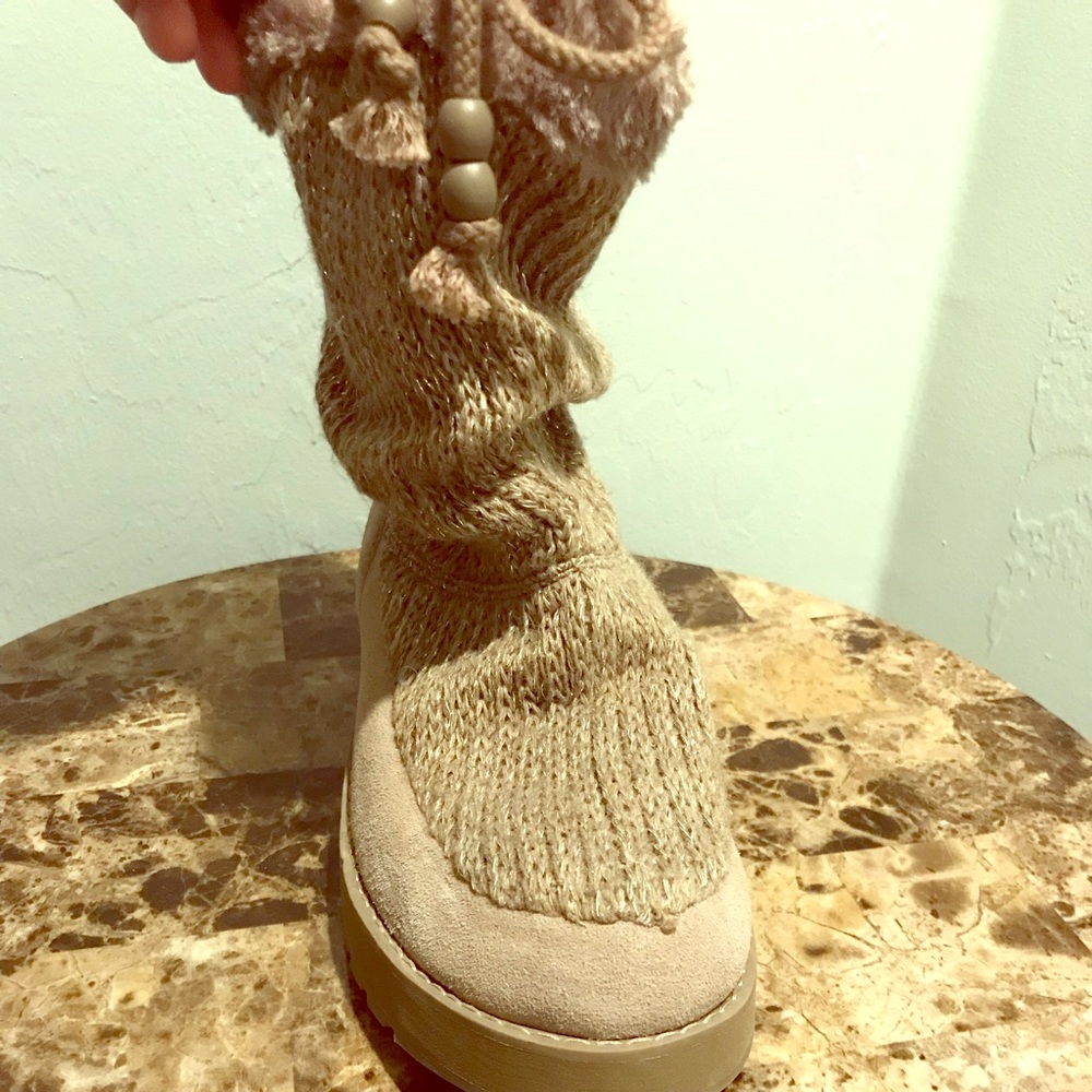 Blissful Knits by Skechers